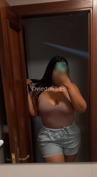 Nati, colombiana muy guapa. 613592687. Citas en OVIEDO, OVIEDO. www.oviedo69.es.