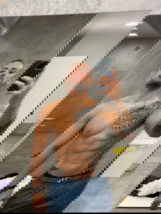Diego, brasileño con cuerpo fitness. 692592475. Citas en OVIEDO, OVIEDO. www.oviedo69.es.