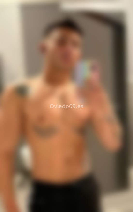 Chileno masculino de 27 años. 637163270. Citas en OVIEDO, OVIEDO. www.oviedo69.es.