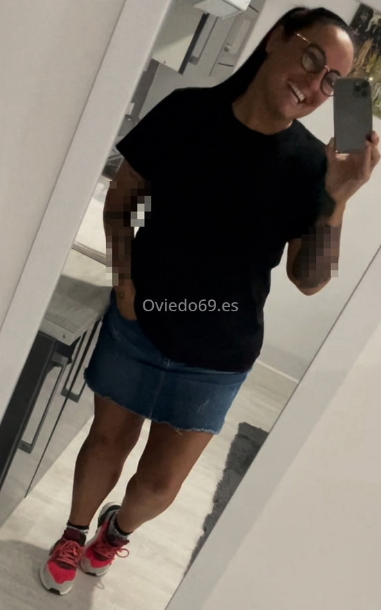 Mónica, mujer gallega muy simpática. 674446925. Citas en OVIEDO, OVIEDO. www.oviedo69.es.