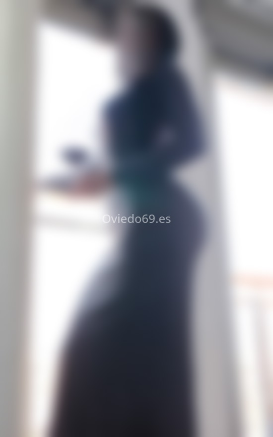 Tabata, elegante chica brasileña. 654465916. Citas en OVIEDO, OVIEDO. www.oviedo69.es.