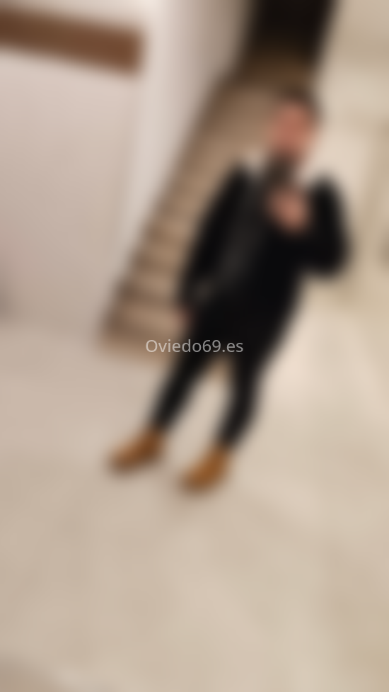 Andrés, colombiano. 674364619. Citas en OVIEDO, OVIEDO. www.oviedo69.es.