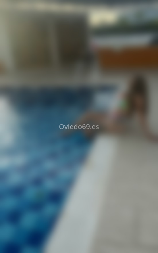 Sirena, chica colombiana . 643311002. Citas en OVIEDO, OVIEDO. www.oviedo69.es.