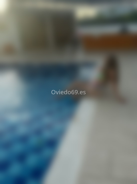Sirena, chica colombiana . 643311002. Citas en OVIEDO, OVIEDO. www.oviedo69.es.