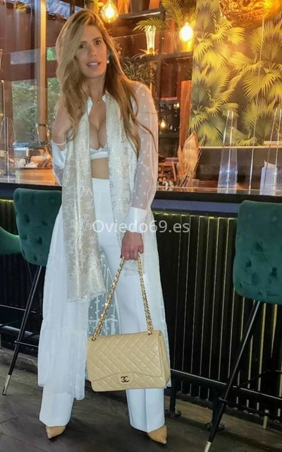 Giulia, elegante latina. 695317062. Citas en OVIEDO, OVIEDO. www.oviedo69.es.