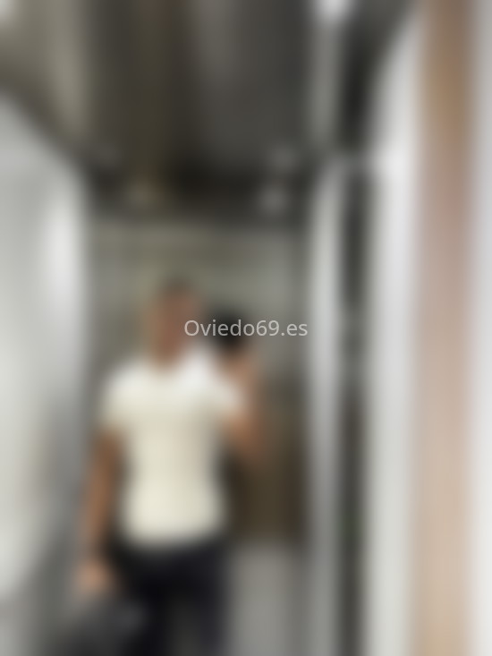 Juan Manuel, joven latino . 655256716. Citas en OVIEDO, OVIEDO. www.oviedo69.es.
