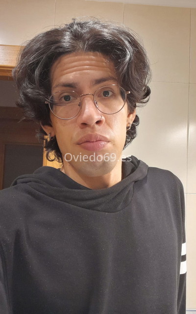 Diego, simpático latino de paso por aquí. 632927975. Citas en OVIEDO, OVIEDO. www.oviedo69.es.