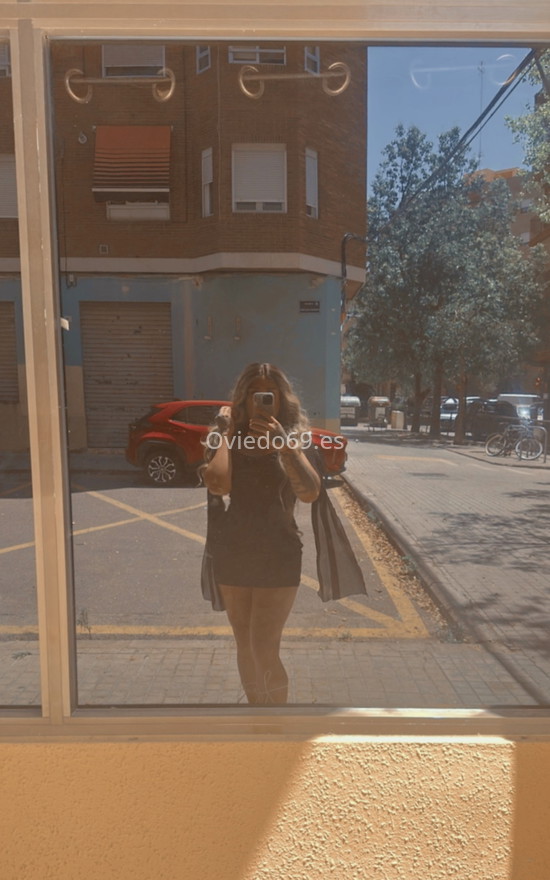 Sara, joven trans recién llegada. 613456185. Citas en OVIEDO, OVIEDO. www.oviedo69.es.