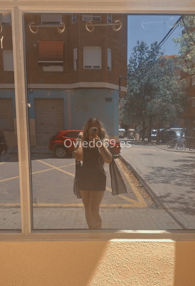 Sara, joven trans recién llegada. 613456185. Citas en OVIEDO, OVIEDO. www.oviedo69.es.