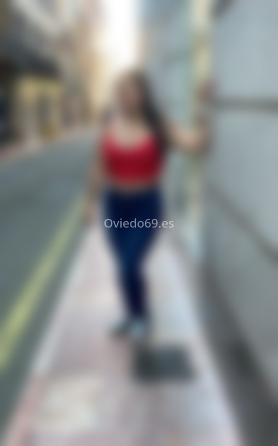 Karla, chica dulce, amable y cariñosa. 642550587. Citas en OVIEDO, OVIEDO. www.oviedo69.es.