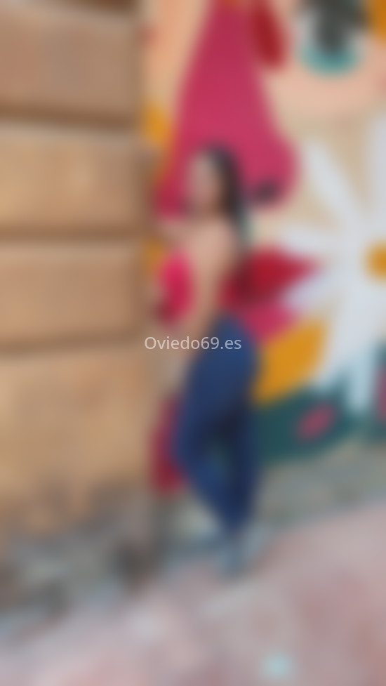 Karla, chica dulce, amable y cariñosa. 642550587. Citas en OVIEDO, OVIEDO. www.oviedo69.es.