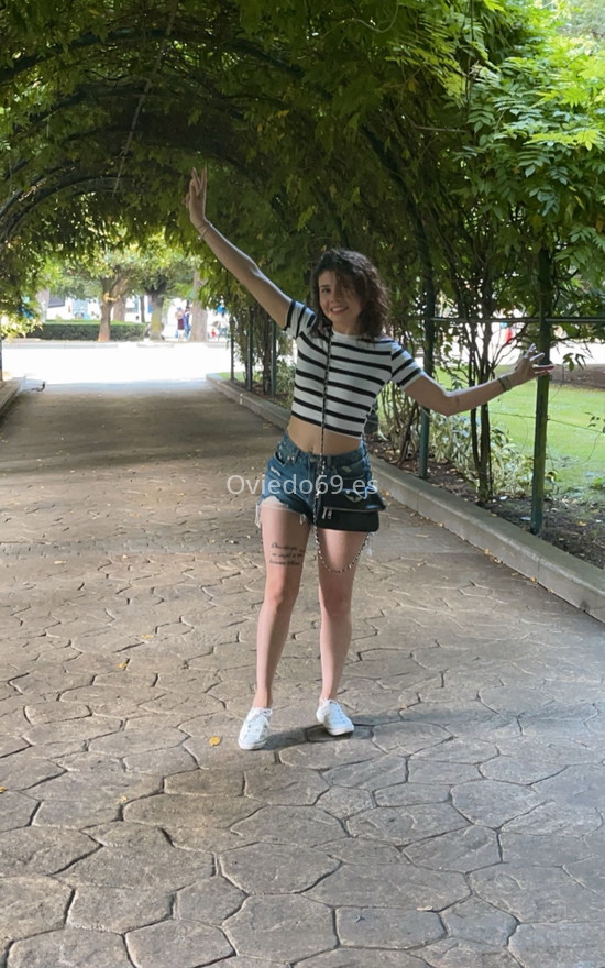 Victoria, por primera vez en la ciudad. 614745626. Citas en OVIEDO, OVIEDO. www.oviedo69.es.