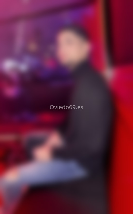 Chico latino. 613980808. Citas en OVIEDO, OVIEDO. www.oviedo69.es.