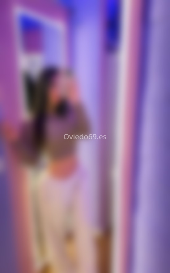 Mia, colombiana de 25 años. 602453878. Citas en OVIEDO, OVIEDO. www.oviedo69.es.