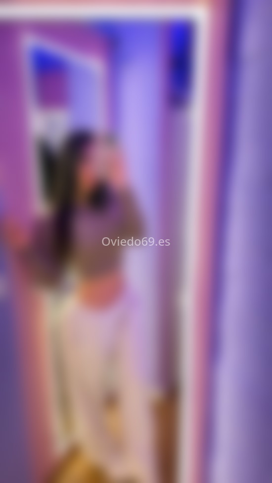 Mia, colombiana de 25 años. 602453878. Citas en OVIEDO, OVIEDO. www.oviedo69.es.