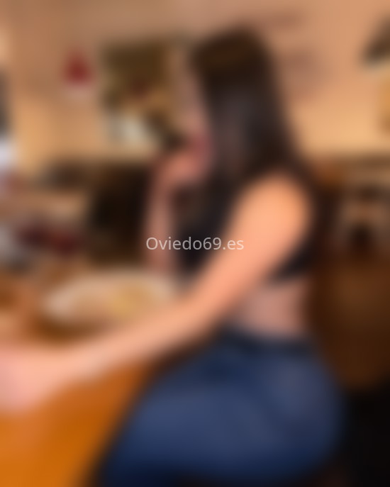 Mia, colombiana de 25 años. 602453878. Citas en OVIEDO, OVIEDO. www.oviedo69.es.
