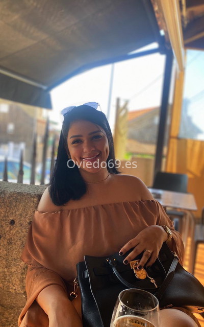 Melissa, joven brasileña . 623371701. Citas en OVIEDO, OVIEDO. www.oviedo69.es.