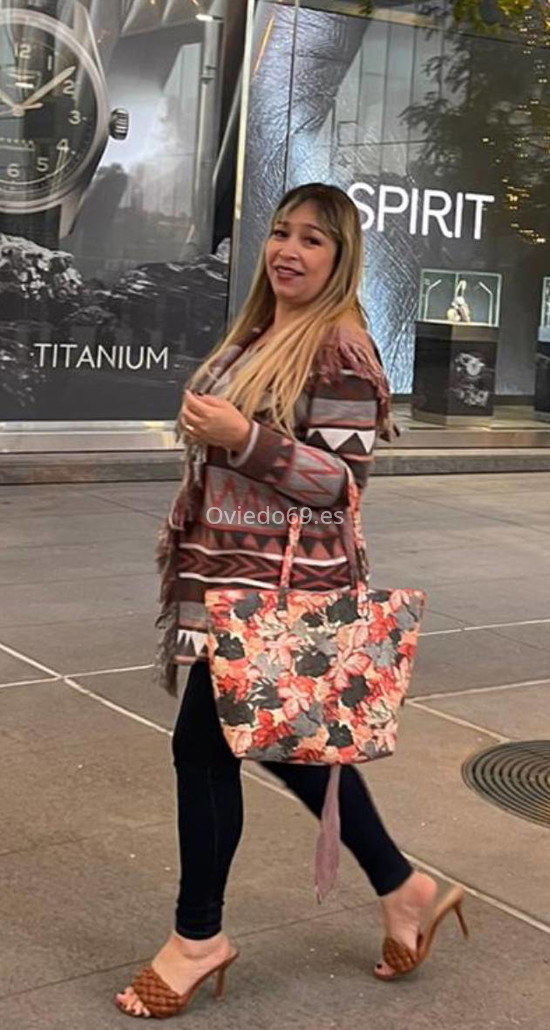 Laura, mujer colombiana . 657175463. Citas en OVIEDO, OVIEDO. www.oviedo69.es.