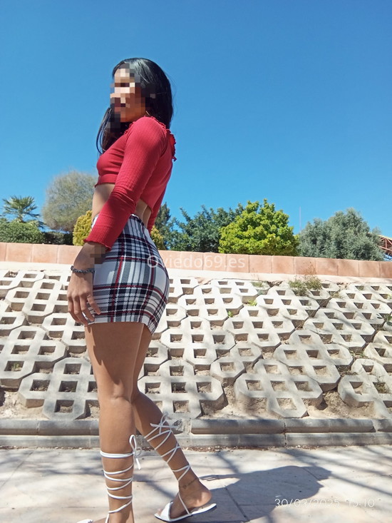 Laura, latina divertida. 602503064. Citas en OVIEDO, OVIEDO. www.oviedo69.es.
