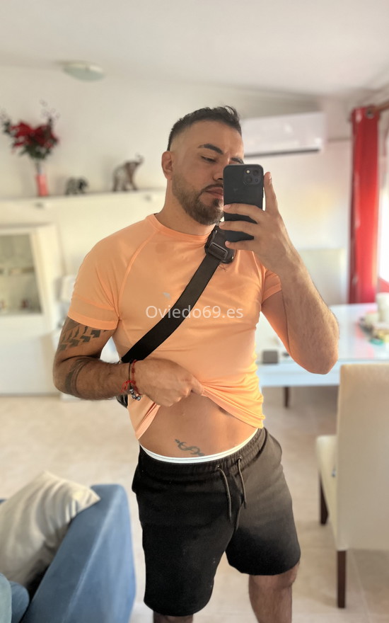 Iván, colombiano recién llegado . 632905654. Citas en OVIEDO, OVIEDO. www.oviedo69.es.