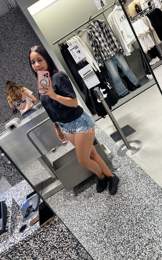 Luisa, una joven muy cercana. 631736164. Citas en OVIEDO, OVIEDO. www.oviedo69.es.