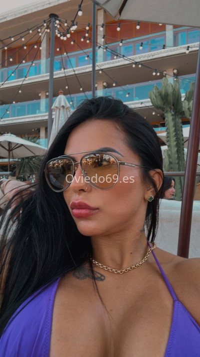 Mía, morena brasileña. 685352138. Citas en OVIEDO, OVIEDO. www.oviedo69.es.